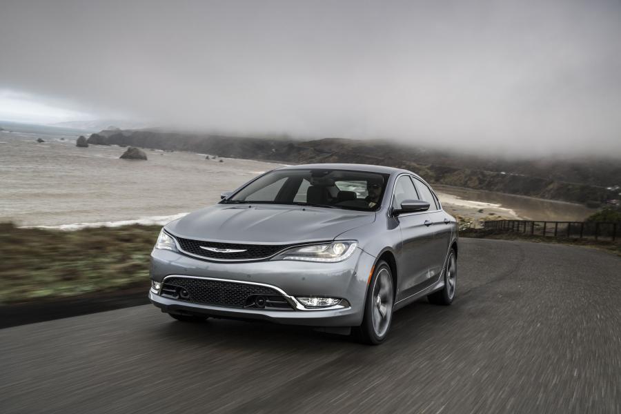  Chrysler 200 2015 года  (фото 201 из 207)